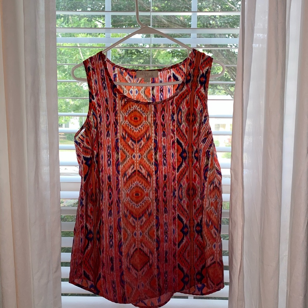 Cutest shirt of any game day, or night out !!